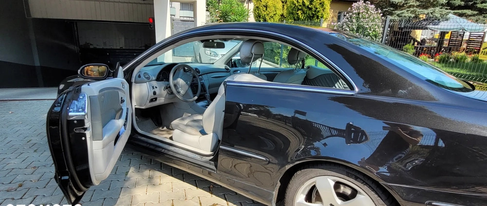 Mercedes-Benz CLK cena 41000 przebieg: 225500, rok produkcji 2004 z Sędziszów Małopolski małe 56